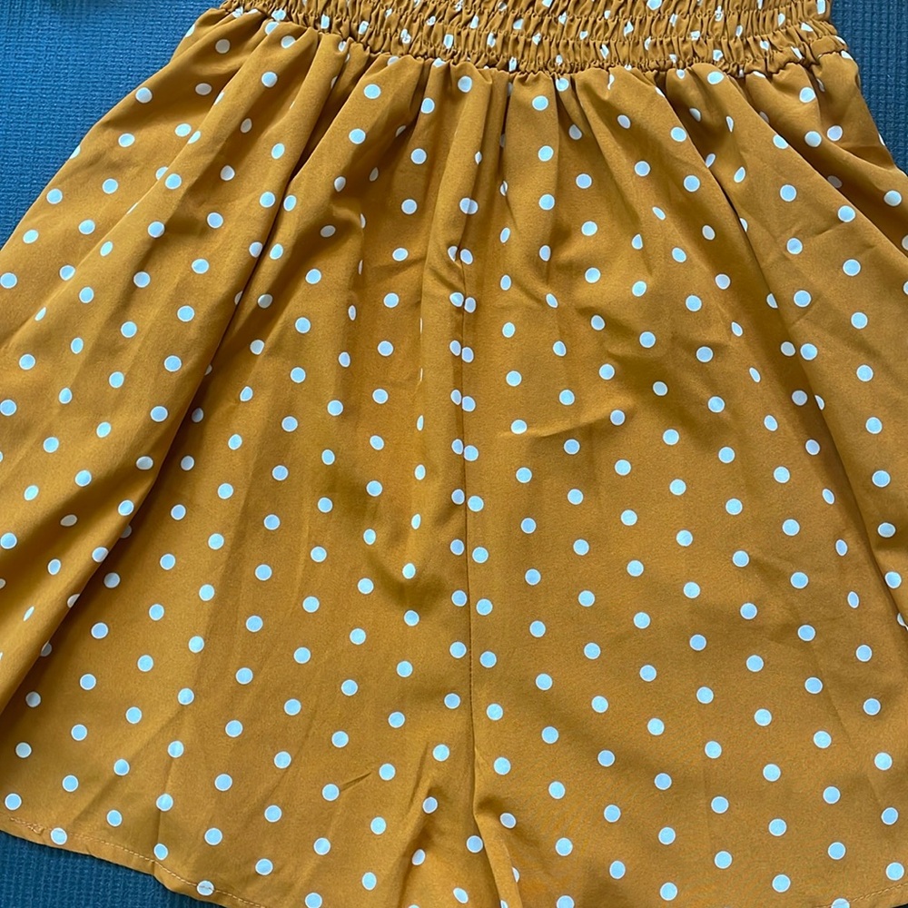 Smocked Polka Dot Romper Size M - Picture 6 of 8